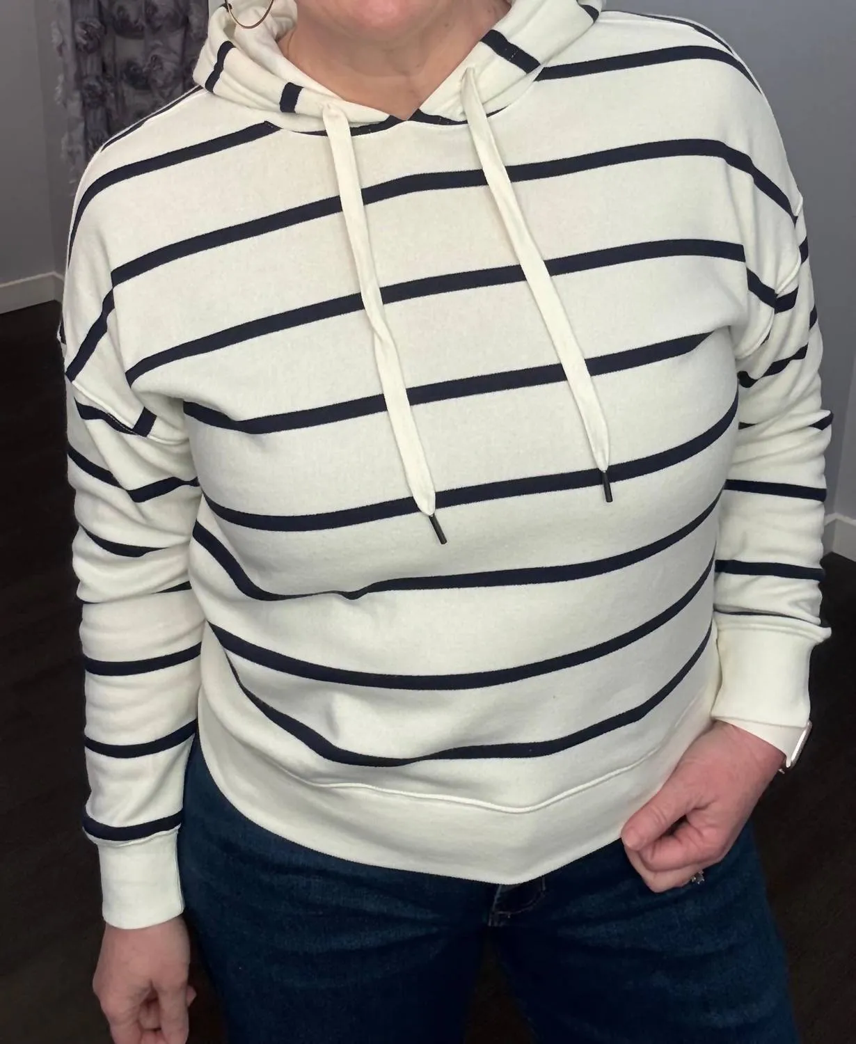 Avalon Hoodie In Ivory/navy