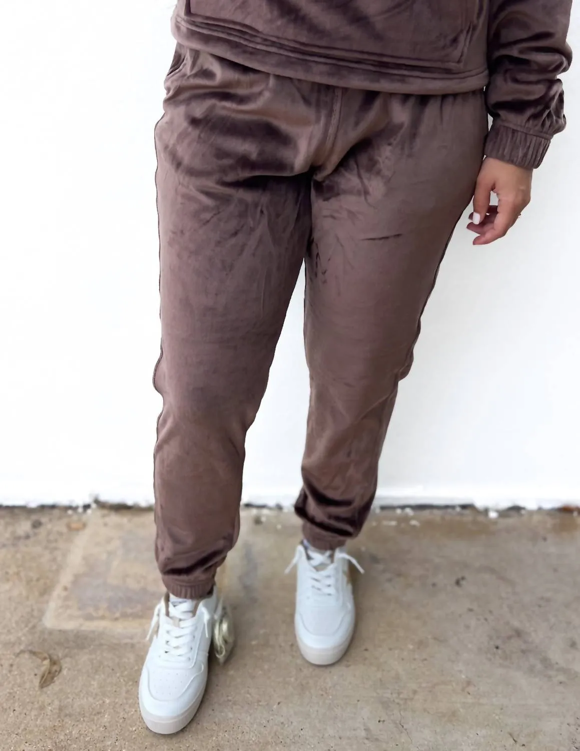 Go Out With A Bang Pullover   Jogger Set In Brown