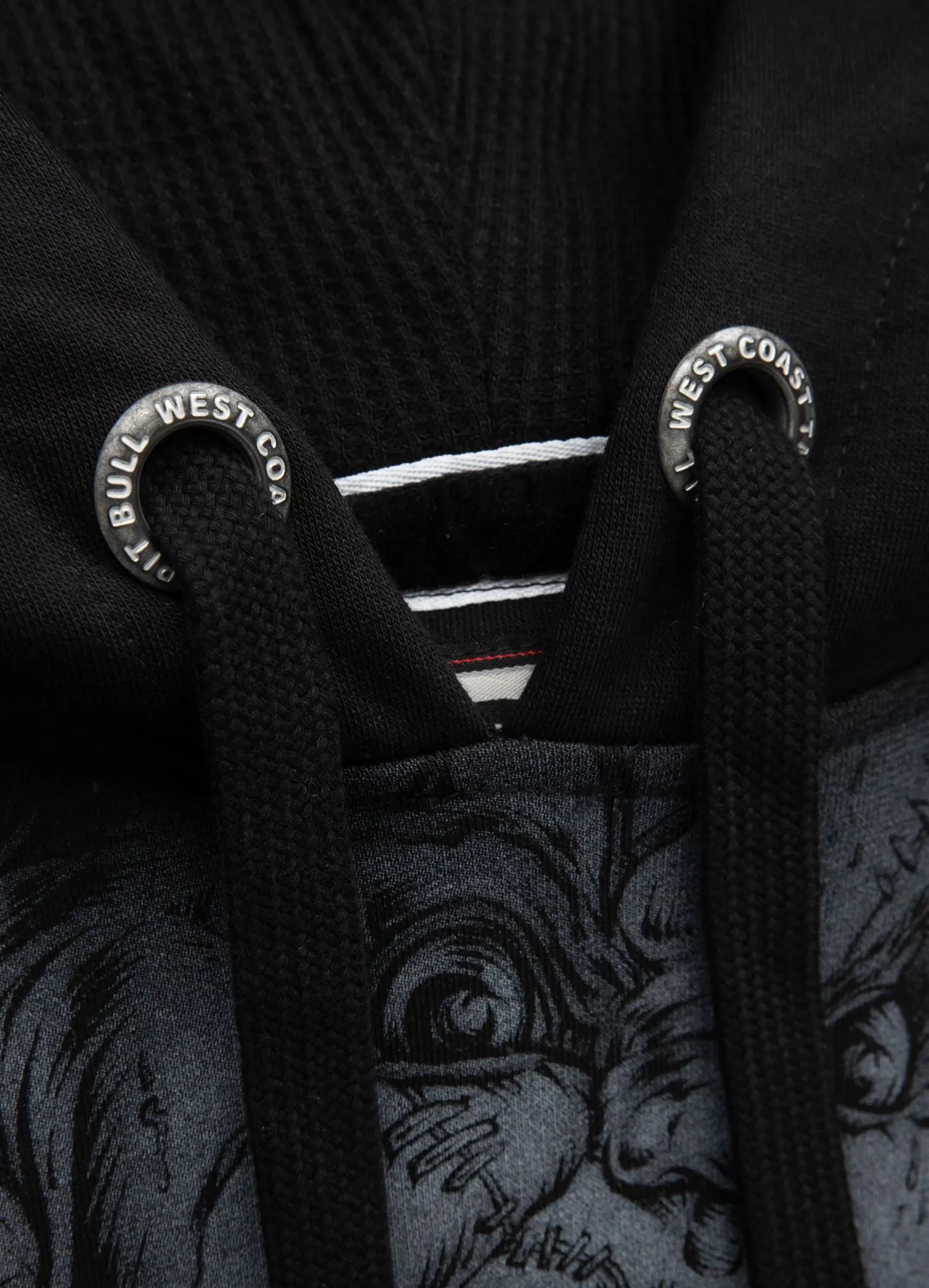 Hooded Wanna Play Games 19