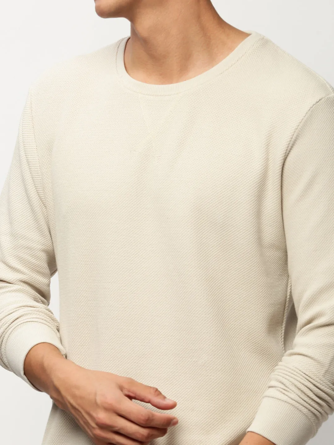 Men Beige Round Neck Long Sleeves Cotton Pullover