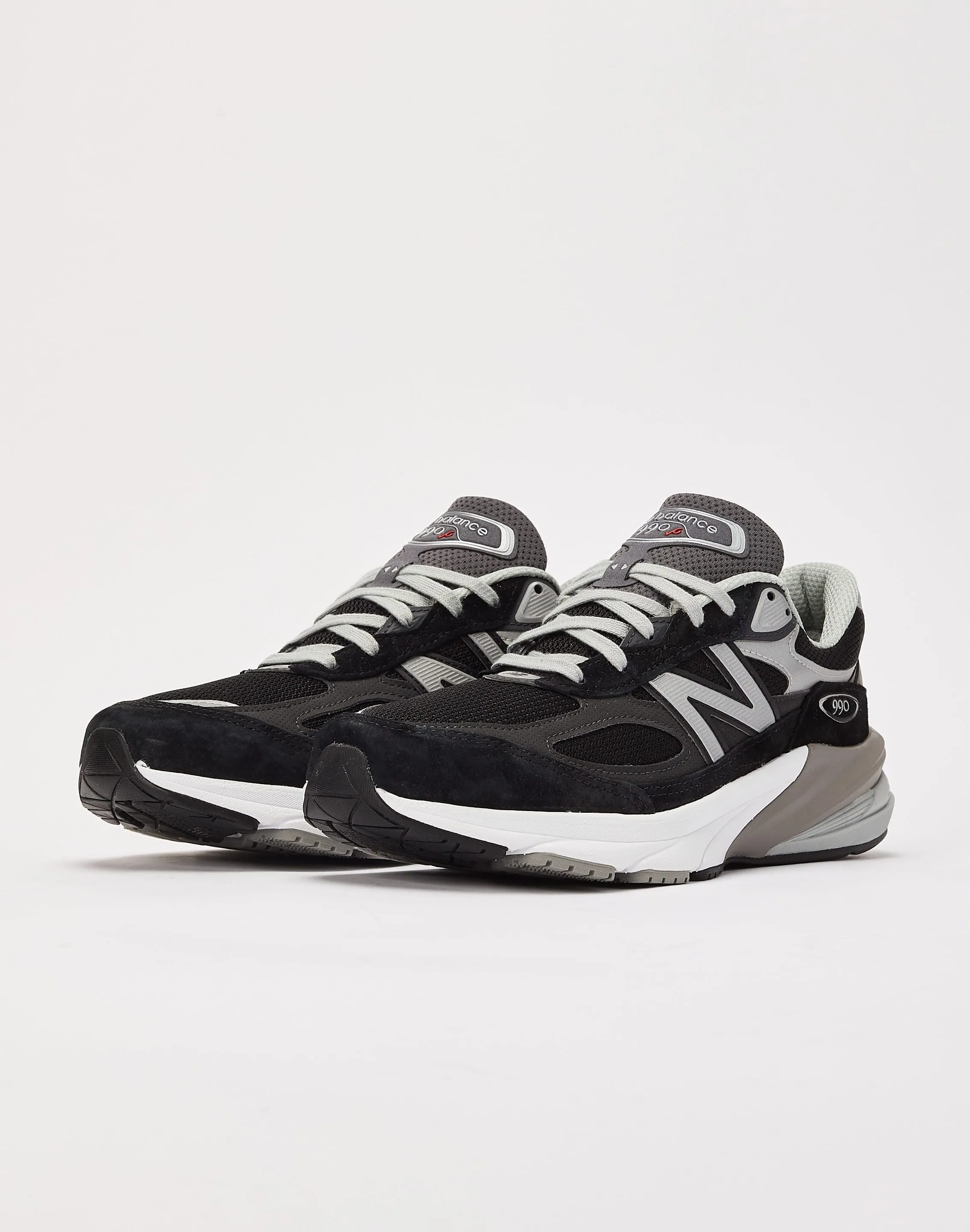 New Balance 990v6