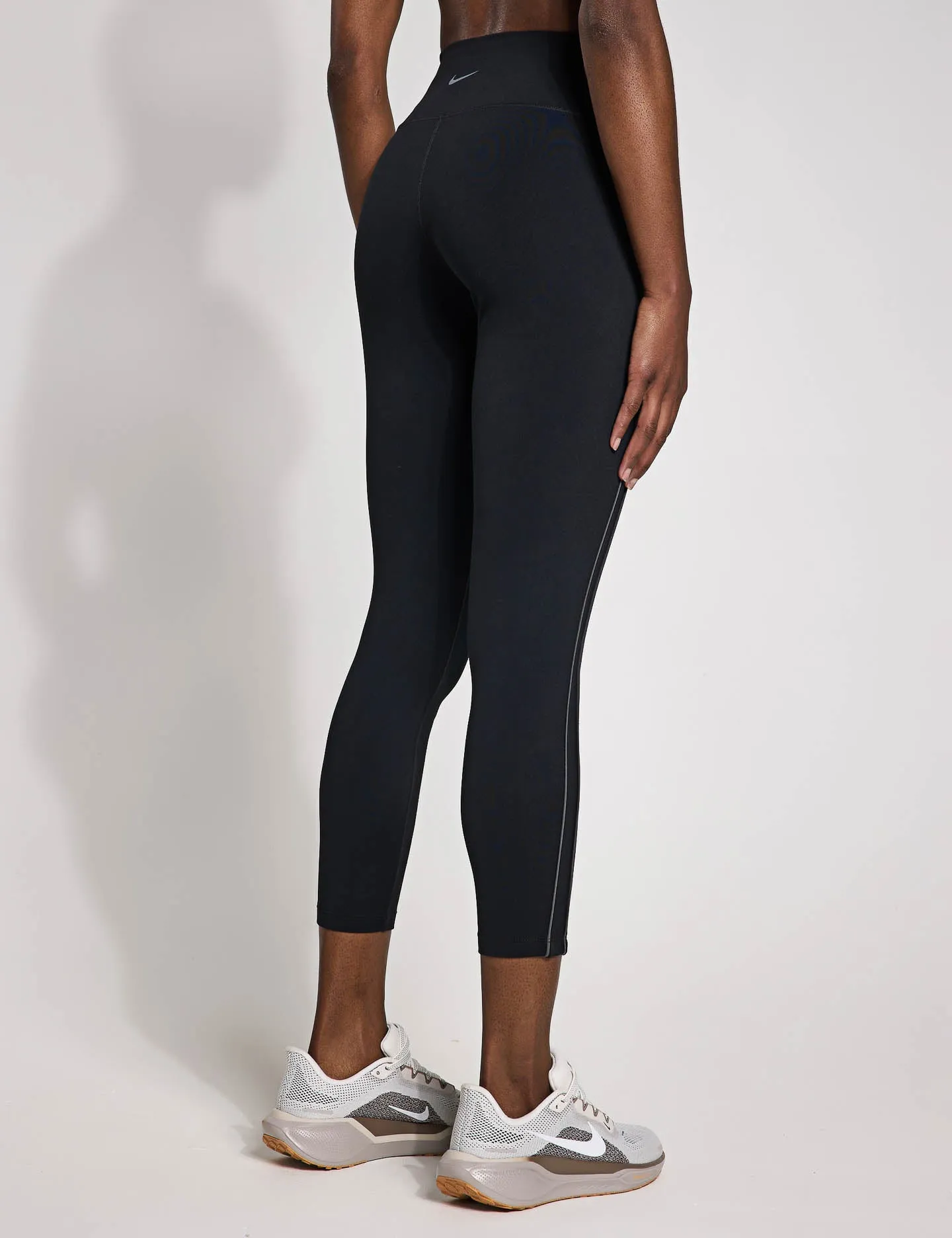 One High Waisted 7/8 Leggings - Black/Iron Grey
