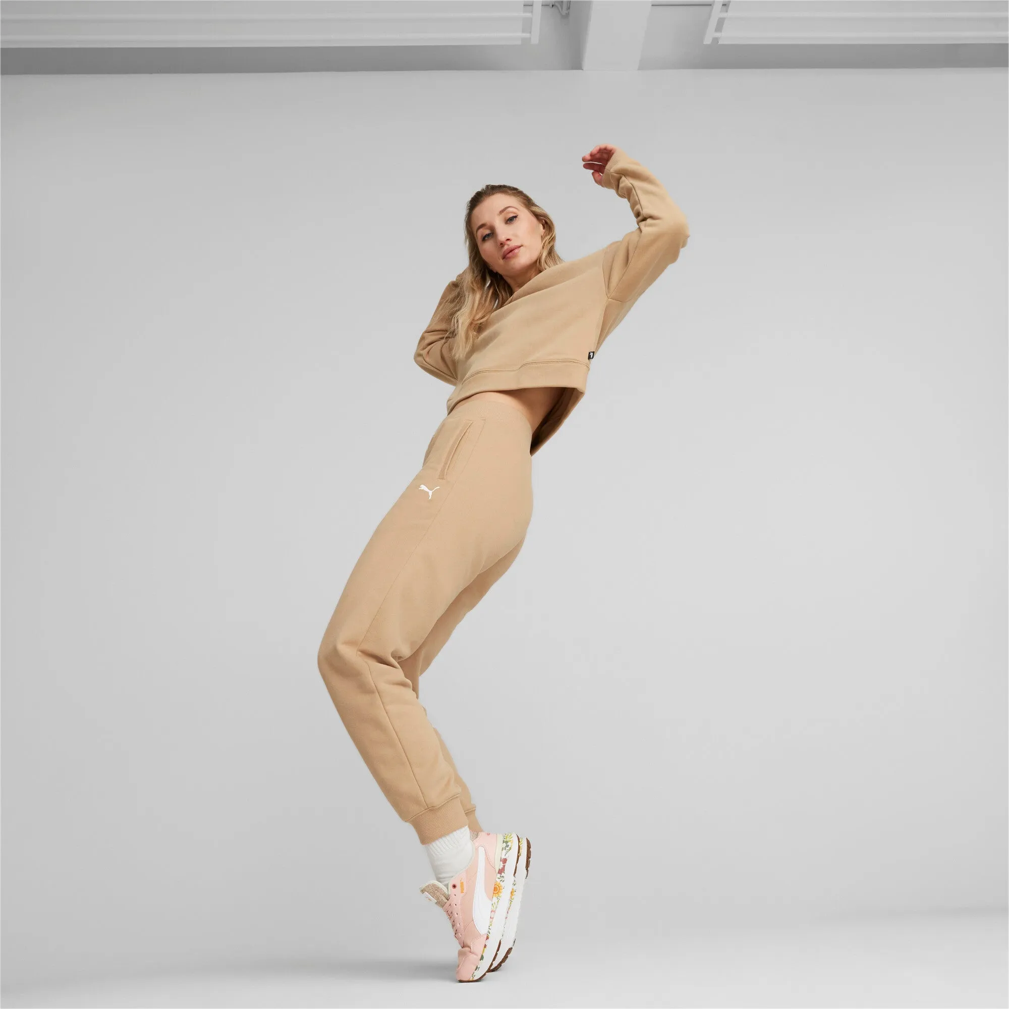 PUMA Women's R78 Voyage Wild Garden Sneakers Women
