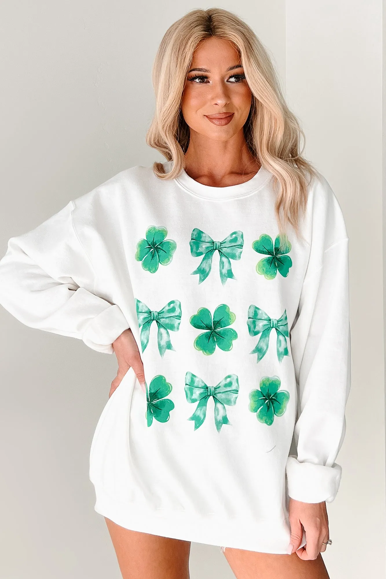 St. Paddy's Day Graphic Crewneck Sweatshirt (White)